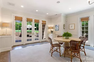 714 Edgehill Rd N, Charlotte, NC 28207 - Photo 16