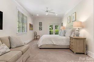 714 Edgehill Rd N, Charlotte, NC 28207 - Photo 34