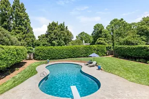 714 Edgehill Rd N, Charlotte, NC 28207 - Photo 40