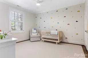 714 Edgehill Rd N, Charlotte, NC 28207 - Photo 30