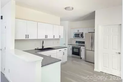 10317 Stoneykirk Lane, Charlotte, NC 28269 - Photo 12