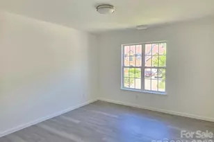 10317 Stoneykirk Ln, Charlotte, NC 28269 - Photo 30