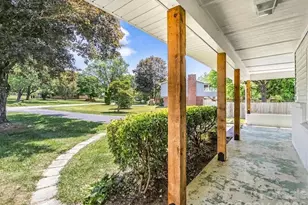 204 Jeff St, Hendersonville, NC 28739 - Photo 6