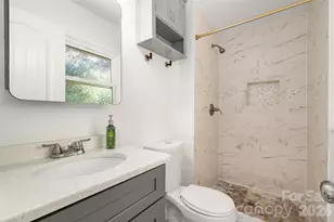 4300 Dowling Dr, Charlotte, NC 28205 - Photo 10
