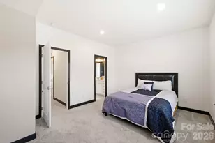 804 Broad River Ln, Charlotte, NC 28211 - Photo 12