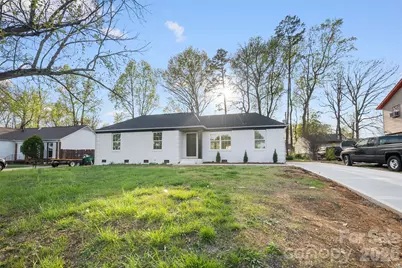 10107 Clairemore Place, Charlotte, NC 28216 - Photo 16
