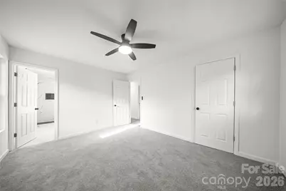 10107 Clairemore Place, Charlotte, NC 28216 - Photo 8