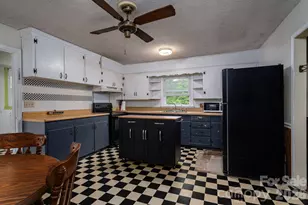 943 Stony Point Rd, Kings Mountain, NC 28086 - Photo 14