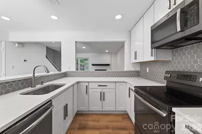 11017 Carmel Crossing Road, Charlotte, NC 28226 - Photo 4