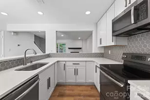 11017 Carmel Crossing Rd, Charlotte, NC 28226 - Photo 4