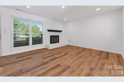 11017 Carmel Crossing Road, Charlotte, NC 28226 - Photo 10