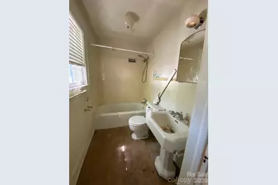413 Rice Street, Hamlet, NC 28345 - Photo 16