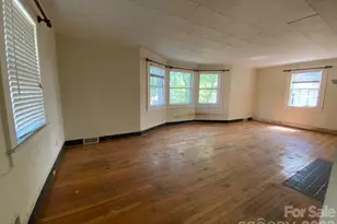 413 Rice St, Hamlet, NC 28345 - Photo 4