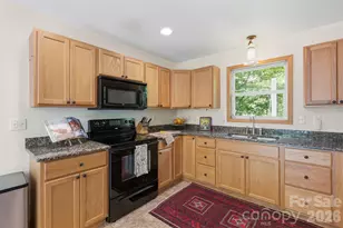 500 Winter Star Rd, Burnsville, NC 28714 - Photo 18