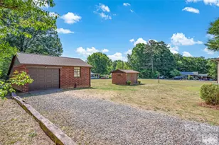 320 Cook St, Mooresville, NC 28115 - Photo 6