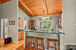 560 Toxaway Ct, Lake Toxaway, NC 28747 - Photo 8