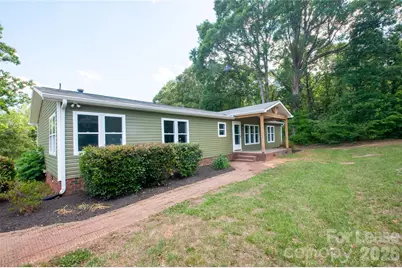 151 Scotsman Drive, Troutman, NC 28166 - Photo 2