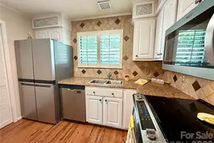 3100 Heathstead Place, Charlotte, NC 28210 - Photo 6