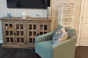 18605 Ruffner Dr, Cornelius, NC 28031 - Photo 2