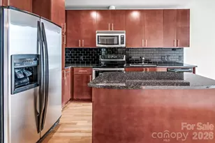 210 N Church St, Charlotte, NC 28202 - Photo 8