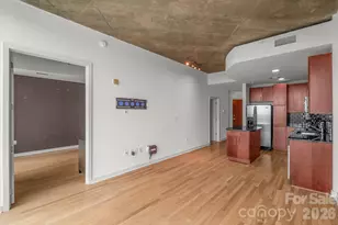 210 N Church St, Charlotte, NC 28202 - Photo 4