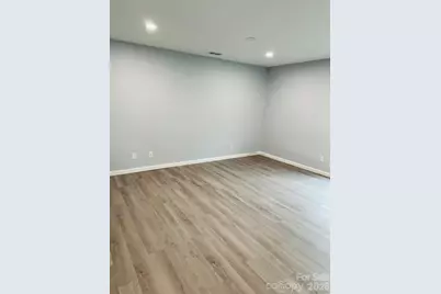 8029 Cedar Glen Drive, Charlotte, NC 28212 - Photo 2