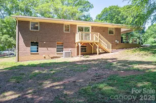636 Poplar Dr, Shelby, NC 28152 - Photo 8