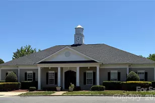 1063 Triece Ln, Charlotte, NC 28215 - Photo 2