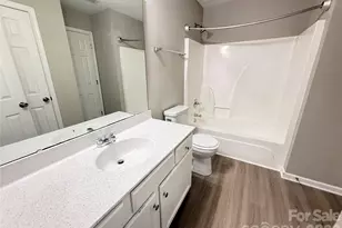 1063 Triece Ln, Charlotte, NC 28215 - Photo 14
