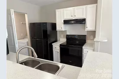 1063 Triece Lane, Charlotte, NC 28215 - Photo 8