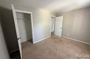 1063 Triece Ln, Charlotte, NC 28215 - Photo 16