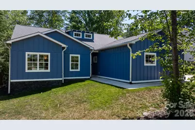 3813 54th Avenue NE, Hickory, NC 28601 - Photo 1