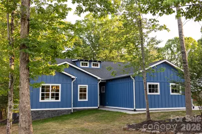 3813 54th Avenue NE, Hickory, NC 28601 - Photo 2