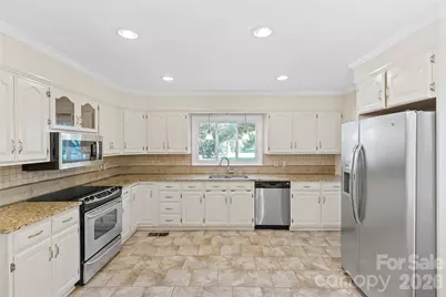 5430 Finsbury Place, Charlotte, NC 28211 - Photo 14