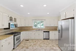 5430 Finsbury Pl, Charlotte, NC 28211 - Photo 14
