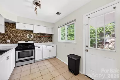 501 Kenlough Drive, Charlotte, NC 28209 - Photo 16