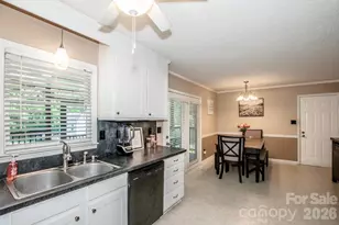 2426 Ashford Dr, Newton, NC 28658 - Photo 14