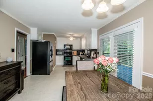 2426 Ashford Dr, Newton, NC 28658 - Photo 18