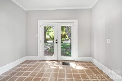 503 E Broad Street, Statesville, NC 28677 - Photo 8