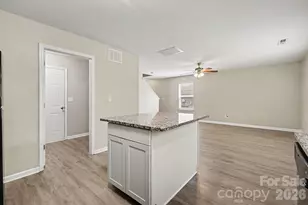 6532 Pennacook Dr, Charlotte, NC 28214 - Photo 10