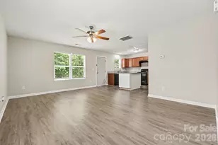 6532 Pennacook Dr, Charlotte, NC 28214 - Photo 4