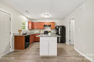 6532 Pennacook Dr, Charlotte, NC 28214 - Photo 8