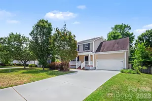 15331 De Havilland Dr, Charlotte, NC 28278 - Photo 2