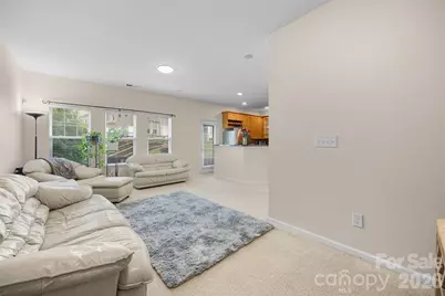 330 Bridal Veil Drive, Charlotte, NC 28217 - Photo 8