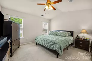330 Bridal Veil Dr, Charlotte, NC 28217 - Photo 12
