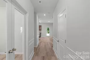 6028 Gala Ln, Charlotte, NC 28215 - Photo 8