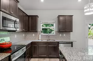 6028 Gala Ln, Charlotte, NC 28215 - Photo 14