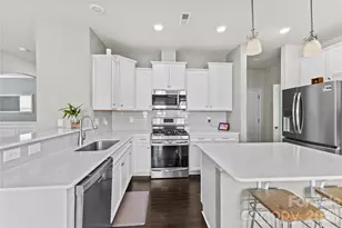 16016 Harbor Hill Dr, Charlotte, NC 28273 - Photo 14