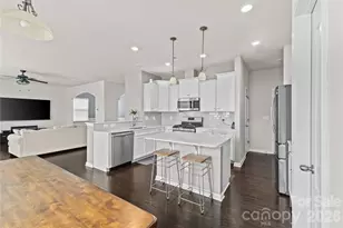 16016 Harbor Hill Dr, Charlotte, NC 28273 - Photo 16