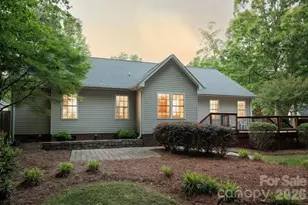 1084 Castlebrook Dr, Salisbury, NC 28146 - Photo 4